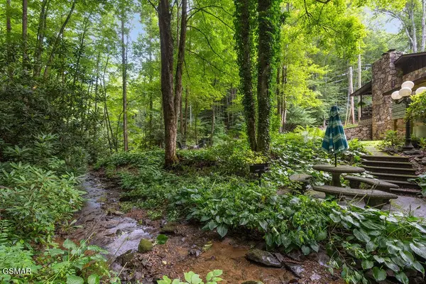 514 Butler Branch Road, Gatlinburg, TN 37738