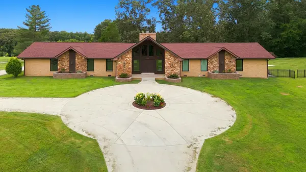 5350 Ashland City Rd, Clarksville, TN 37043