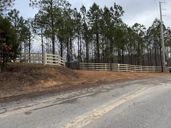 5923 Old Hohenwald Rd, Linden, TN 37096