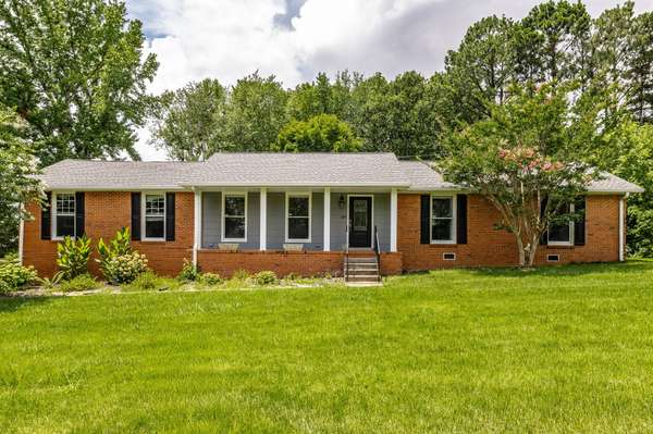127 Sam Davis Dr, Springfield, TN 37172