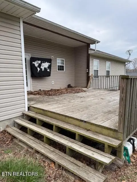 135 Lee's Chapel Rd, Sweetwater, TN 37874