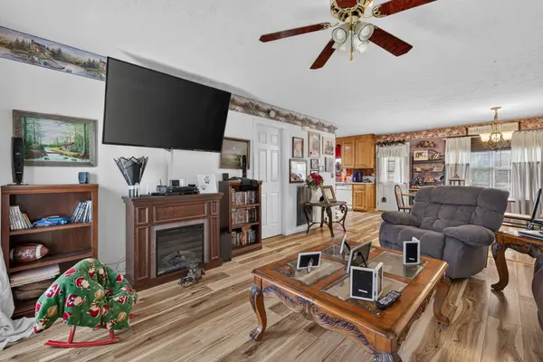 41 Volunteer Rd, Petersburg, TN 37144