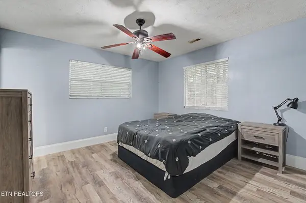 1614 Dogwood St, Sevierville, TN 37876