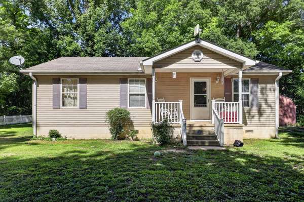 405 S Poplar  St, Kenton, TN 38233
