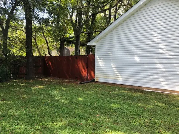 1107 Riviera Dr #B, Murfreesboro, TN 37130