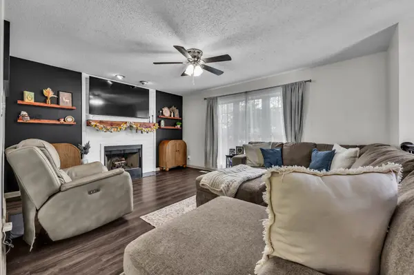 1019 Hedge Apple Dr, Clarksville, TN 37040