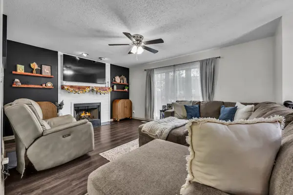 1019 Hedge Apple Dr, Clarksville, TN 37040
