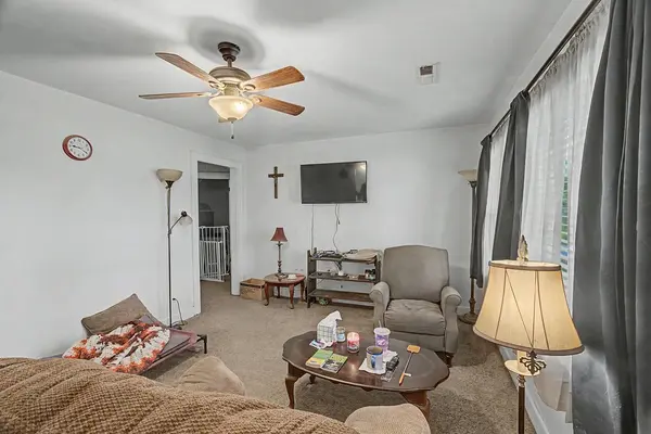 1707 E 9th St, Hopkinsville, KY 42240