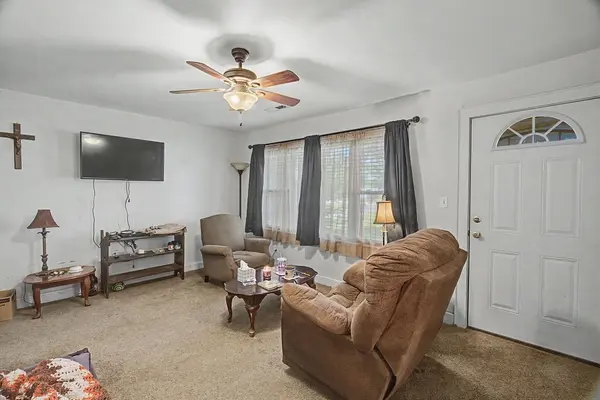 1707 E 9th St, Hopkinsville, KY 42240