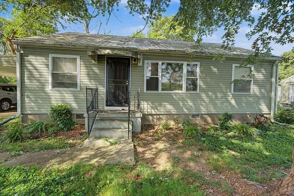 1707 E 9th St, Hopkinsville, KY 42240