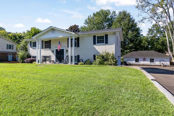 206 Ridgecrest Dr, Murfreesboro, TN 37130