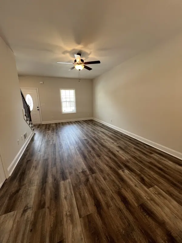 550 Peachers Mill Rd #B3, Clarksville, TN 37042