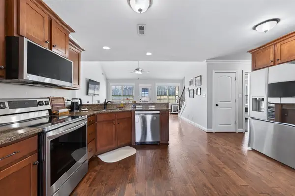 301 Ivy Bend Cir, Clarksville, TN 37043