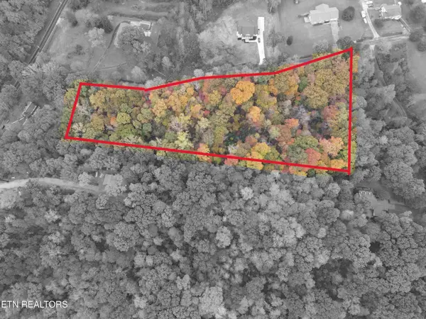 118 Pleasant View Loop Rd, Clinton, TN 37716