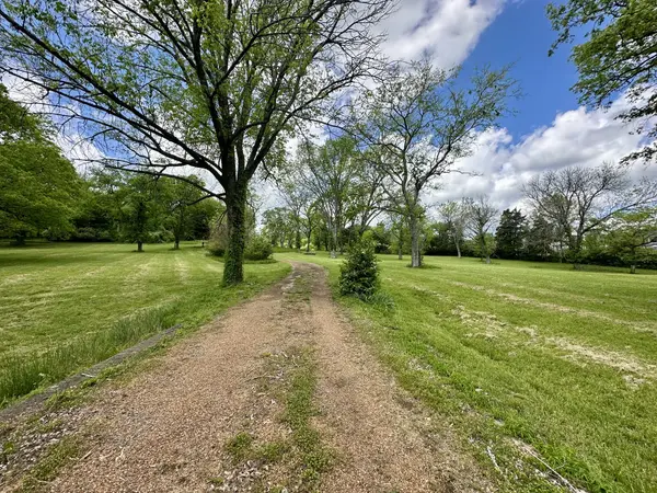 6001 Hillsboro Pike, Nashville, TN 37215
