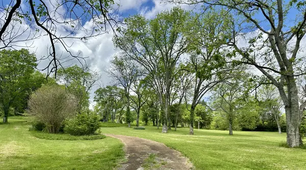 6001 Hillsboro Pike, Nashville, TN 37215