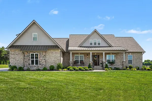 8002 Traditions Ln, Columbia, TN 38401
