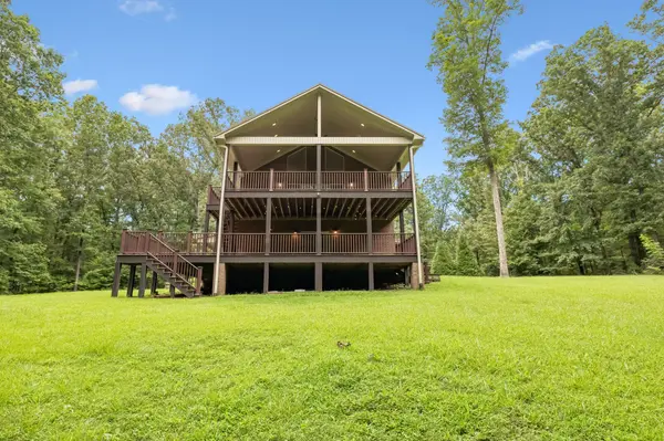 627 Oak Shadow Dr, New Johnsonville, TN 37134