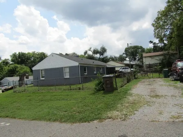 2717 Hartford Dr, Nashville, TN 37210