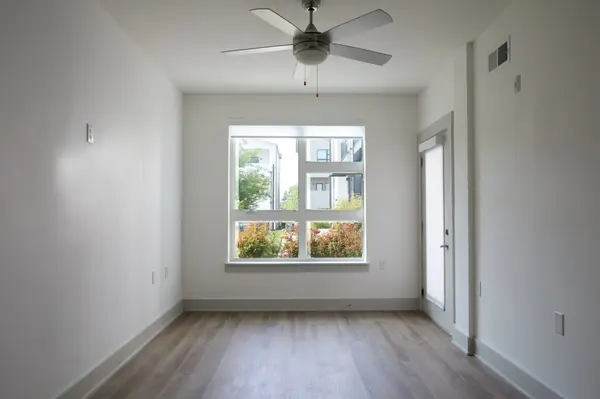 542 Southgate Ave #205, Nashville, TN 37203