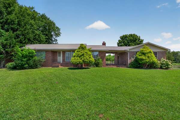 687 Dan Jones Rd, Mcminnville, TN 37110