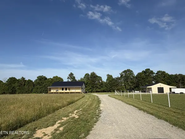 110 Don Conatser Rd, Allardt, TN 38504