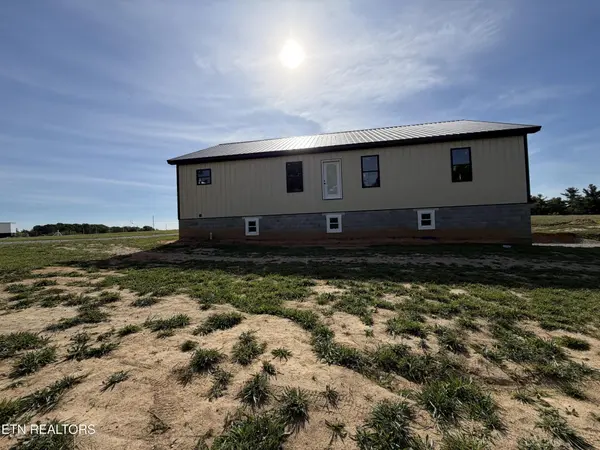 110 Don Conatser Rd, Allardt, TN 38504