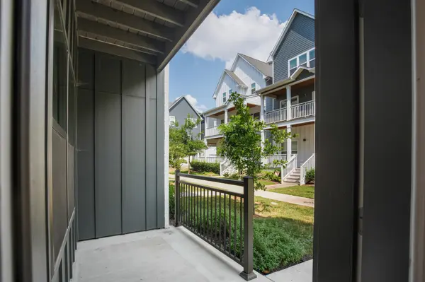 1677 54th Ave #N #124, Nashville, TN 37209