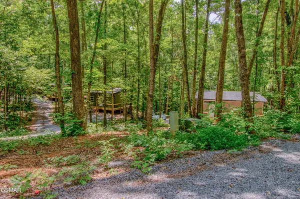 8668 Lakeshore Drive, Rutledge, TN 37861