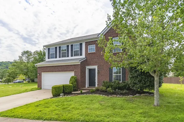 745 Wolfeboro Ln, Nashville, TN 37221