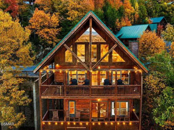4664 Nottingham Heights Way, Pigeon Forge, TN 37863