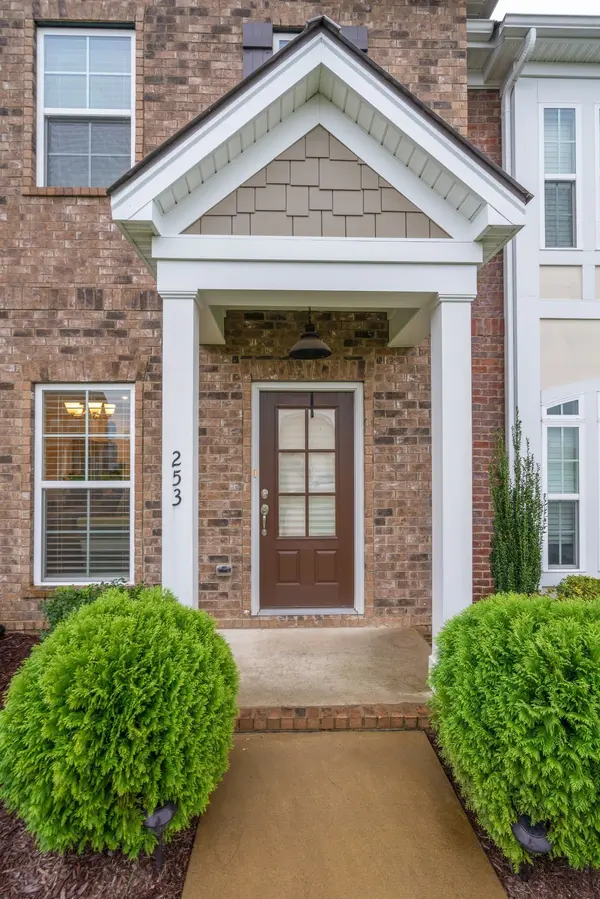 253 Mary Ann Cir, Spring Hill, TN 37174