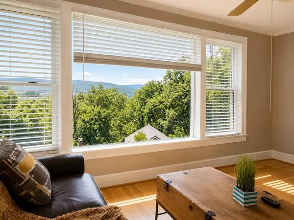 549 S Crest Road, Chattanooga, TN 37404