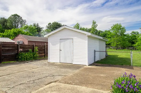 1656 Winding Way Cir, Gallatin, TN 37066