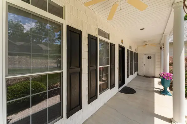 105 Gogeyi Trail, Vonore, TN 37885