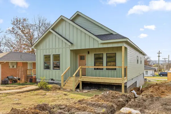 925 N Chamberlain Avenue, Chattanooga, TN 37406