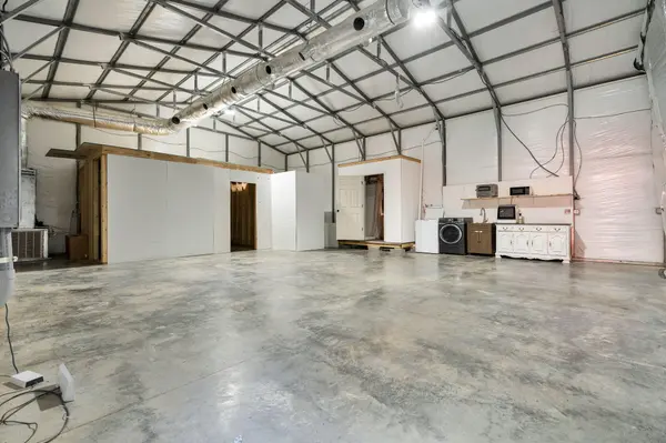 686 Welcome Valley Road, Benton, TN 37307