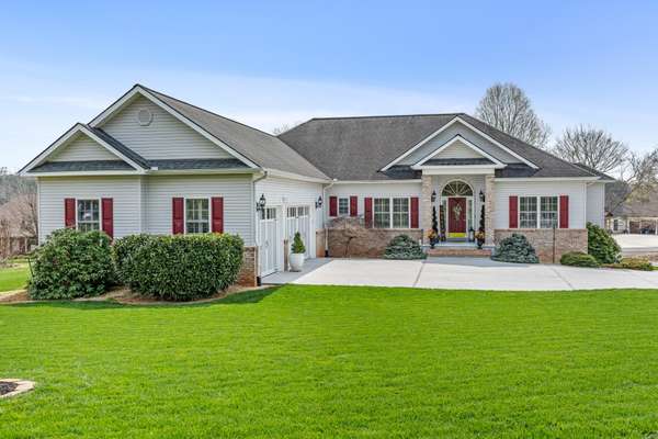125 Eladi Trail, Vonore, TN 37885