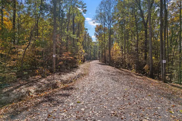 4 County Road 29, Riceville, TN 37370