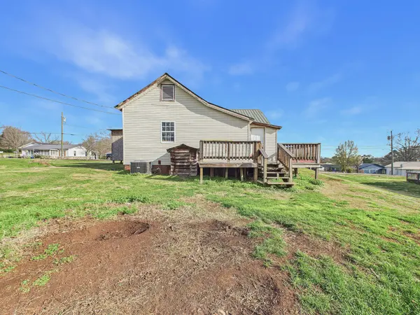605 Bennett Street, Sweetwater, TN 37874