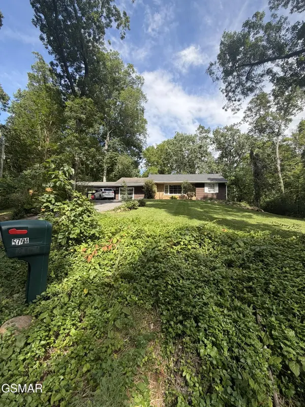 5704 Rockhaven Road, Knoxville, TN 37920