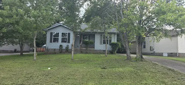 105 Natchez Ct #S, La Vergne, TN 37086