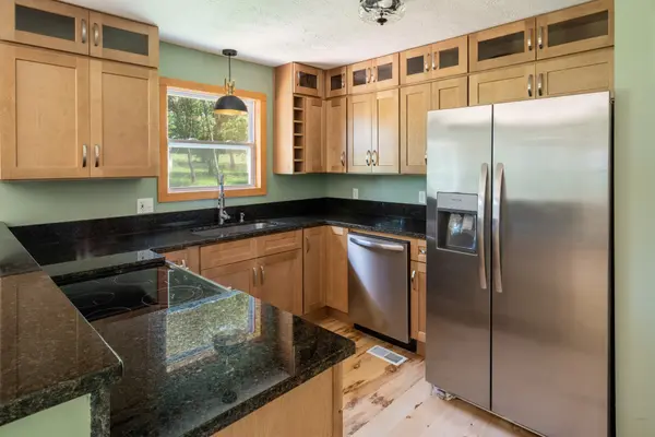 474 Bank St, Tellico Plains, TN 37385