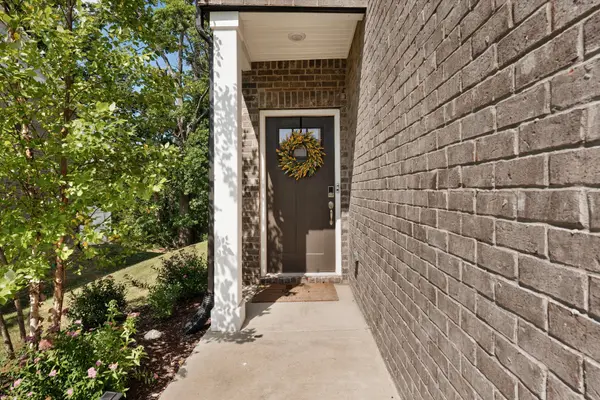 1734 Tahoma Dr, Lebanon, TN 37087
