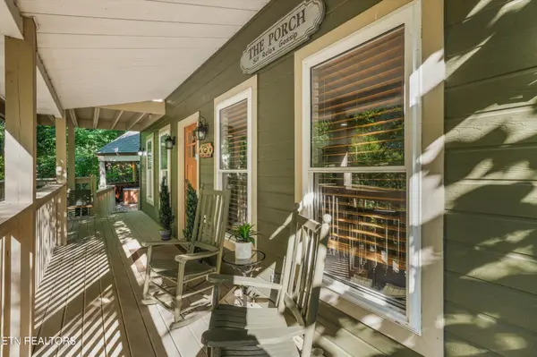 1110 Ski Mtn Rd, Gatlinburg, TN 37738