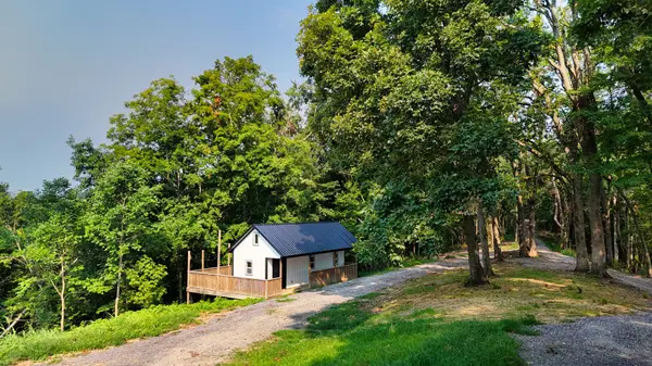 1480 Gravel Hill Rd, Bethpage, TN 37022
