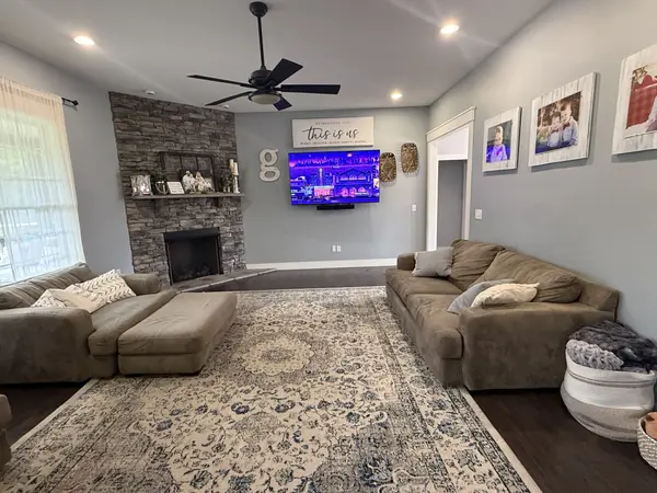 131 Brenray Dr, Harriman, TN 37748