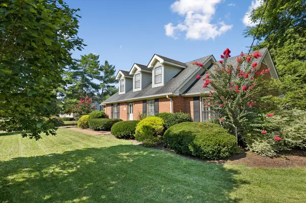 6617 N Creekwood Drive, Brentwood, TN 37027