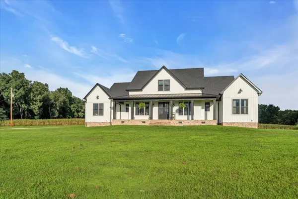 781 Brassfield Rd, Hillsboro, TN 37342
