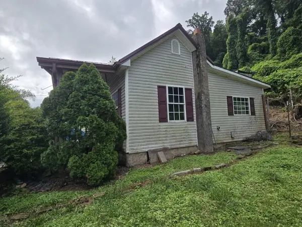 515 E Race St, Kingston, TN 37763